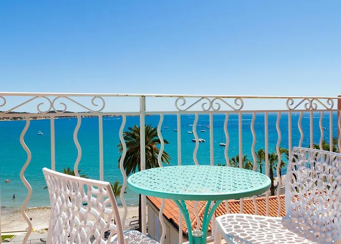 Les Galets Hotel Et B&B